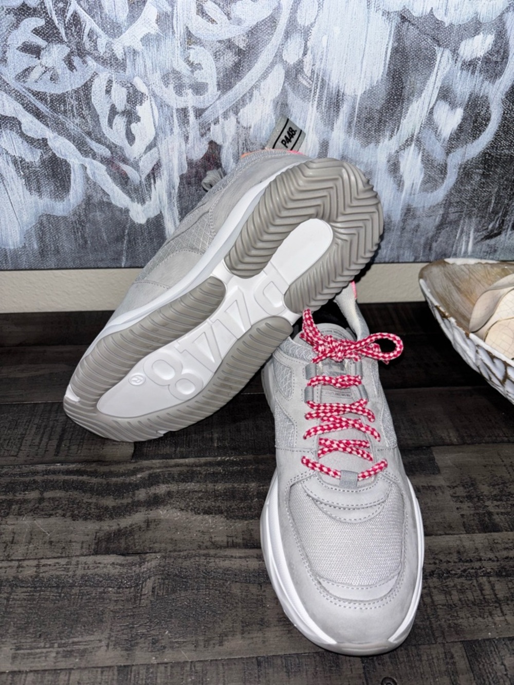 P448 Luke sneakers New without Box 
Womens SZ 39​ - Picture 4 of 14